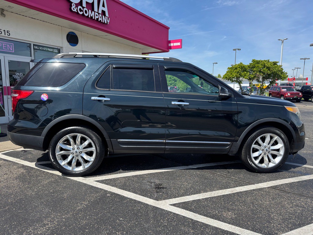 2014 Ford Explorer Image 2