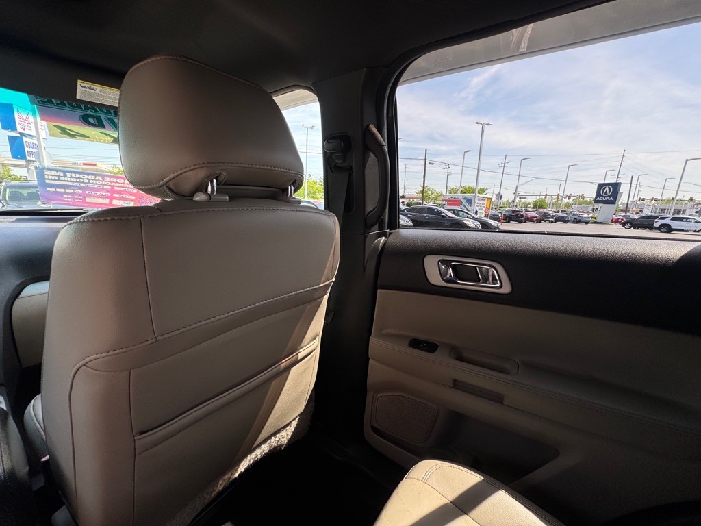 2014 Ford Explorer Image 14