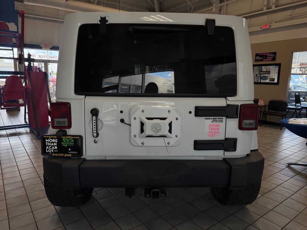 2013 Jeep Wrangler Unlimited Image 3