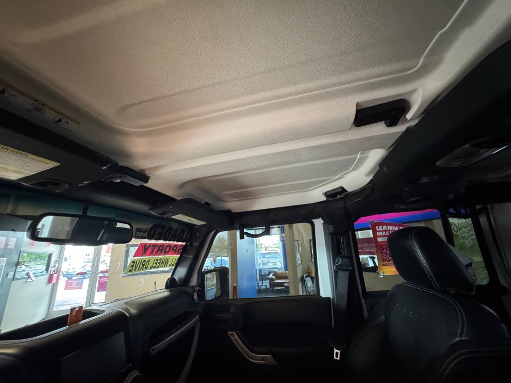 2013 Jeep Wrangler Unlimited Image 13