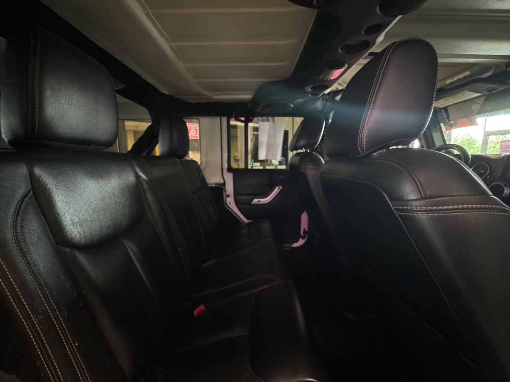 2013 Jeep Wrangler Unlimited Image 18