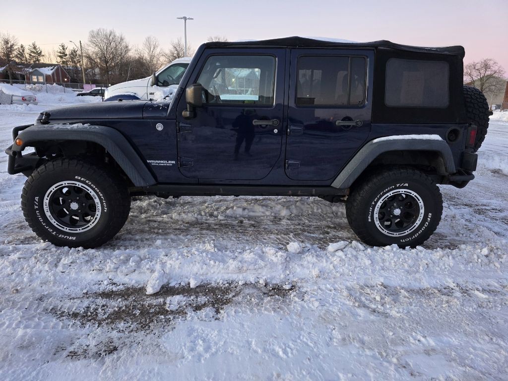 2013 Jeep Wrangler Unlimited Image 3