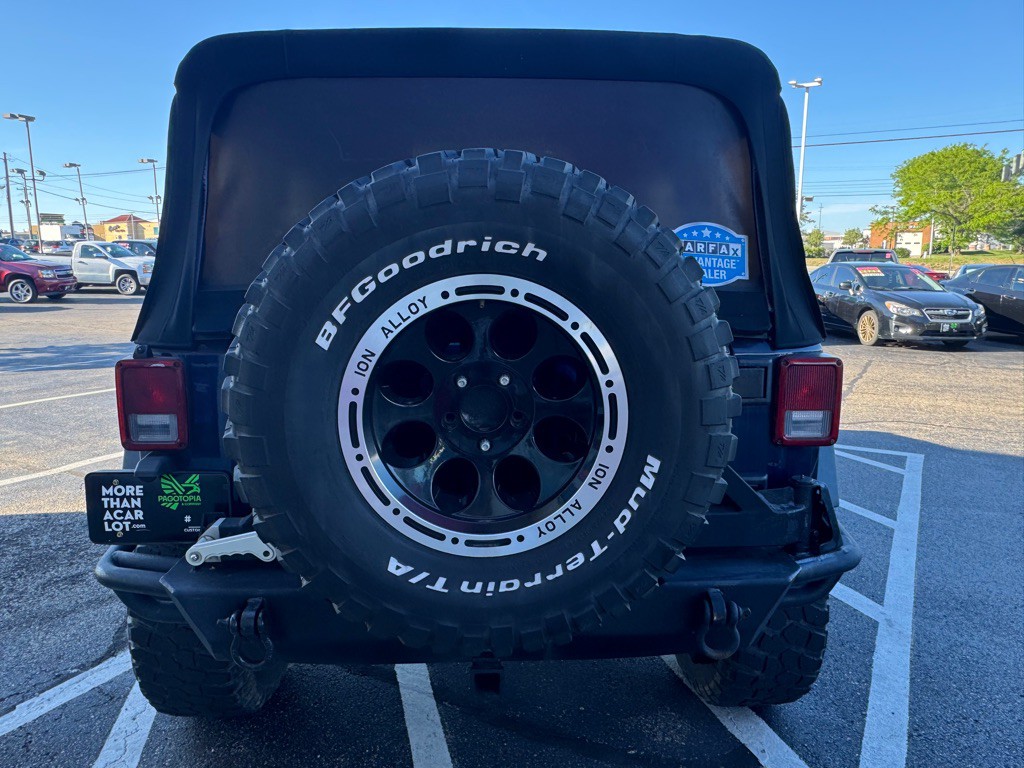 2013 Jeep Wrangler Unlimited Image 3