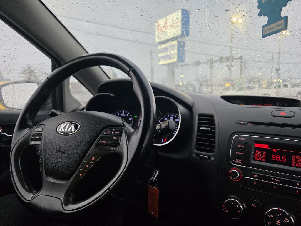 2015 Kia Forte Image 19