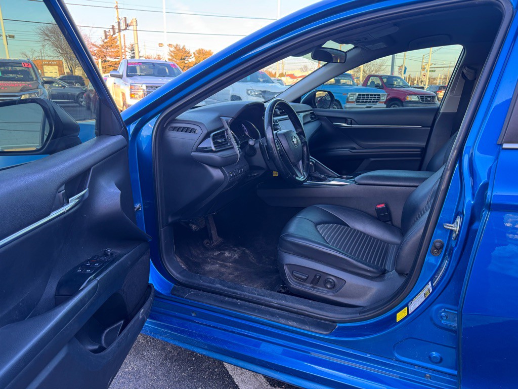 2020 Toyota Camry Image 7