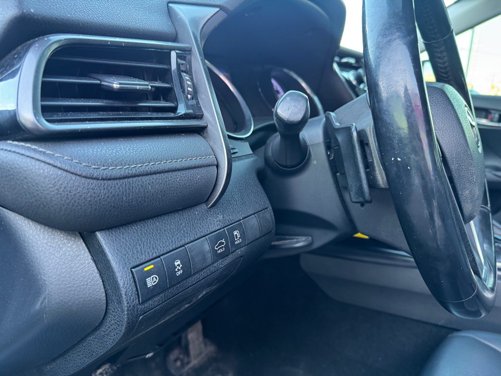 2020 Toyota Camry Image 14