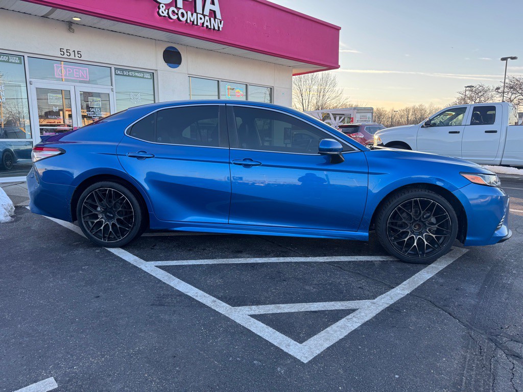 2020 Toyota Camry Image 21