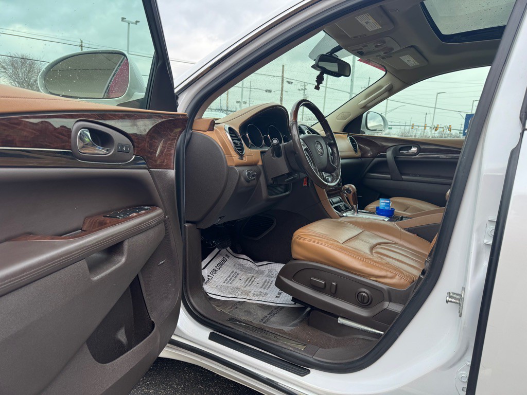 2016 Buick Enclave Image 5