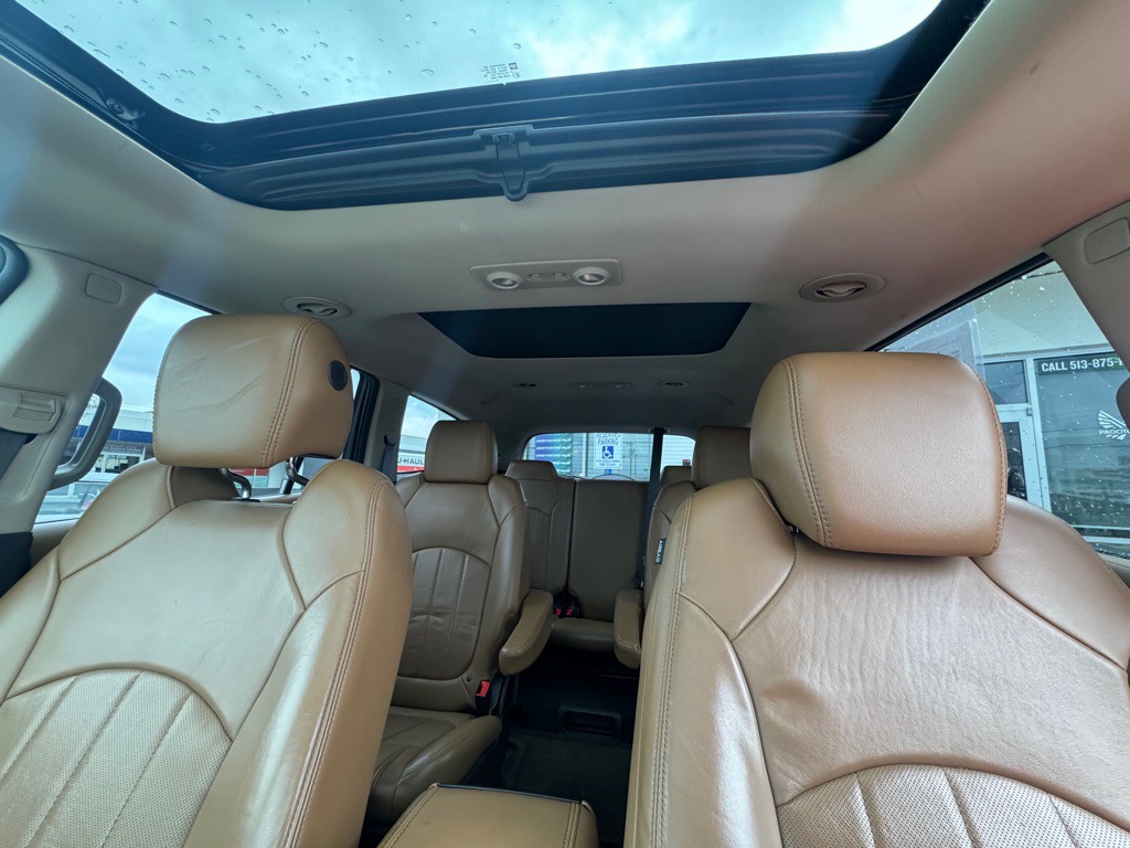 2016 Buick Enclave Image 10