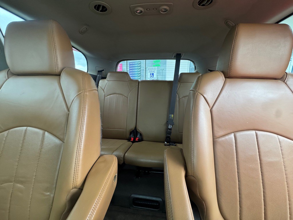 2016 Buick Enclave Image 13