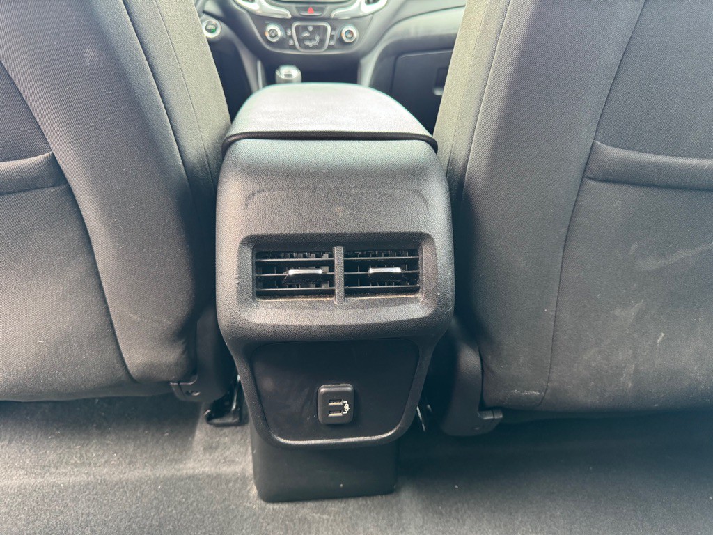 2019 Chevrolet Equinox Image 16