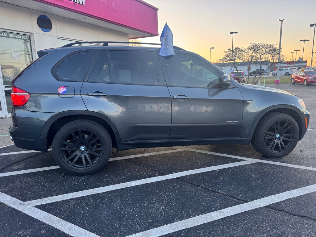 2011 BMW X5 Image 3