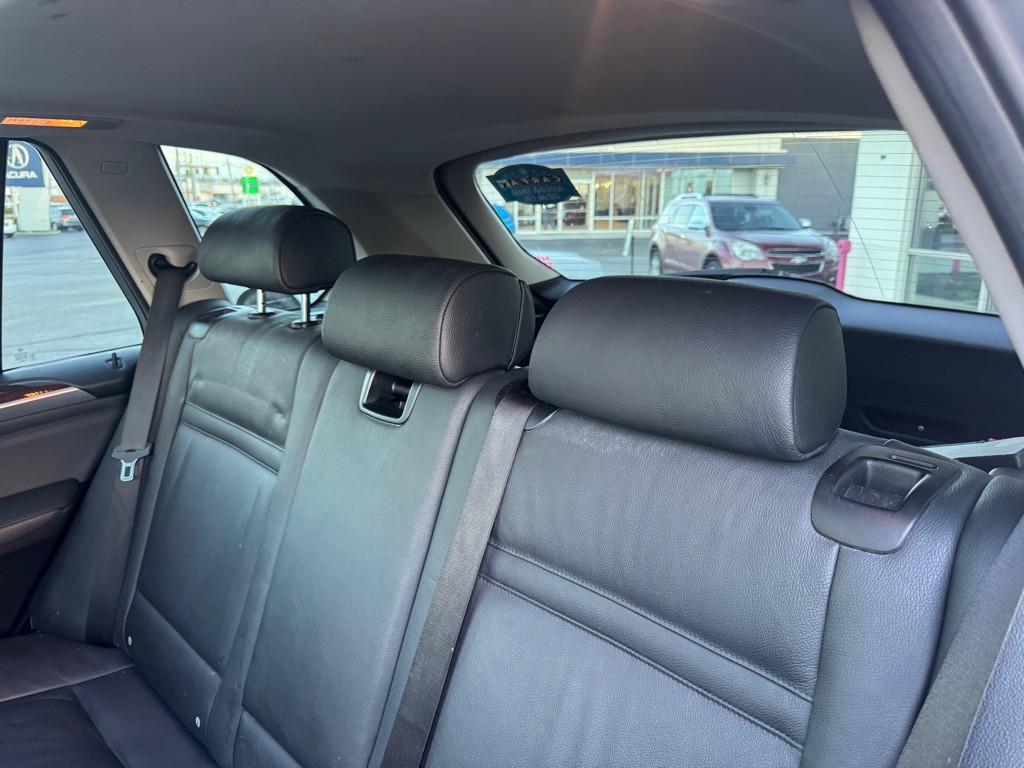 2011 BMW X5 Image 17