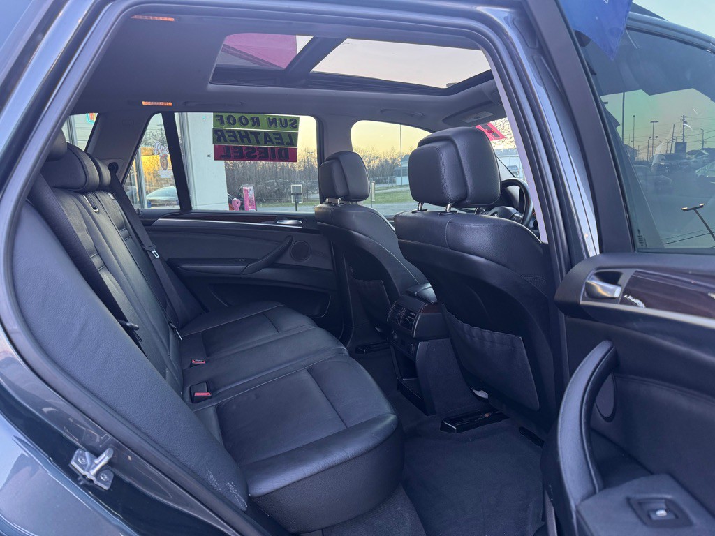 2011 BMW X5 Image 18