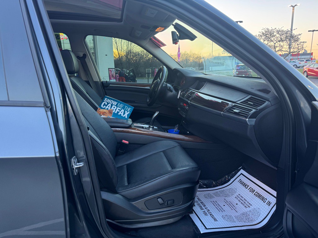 2011 BMW X5 Image 19