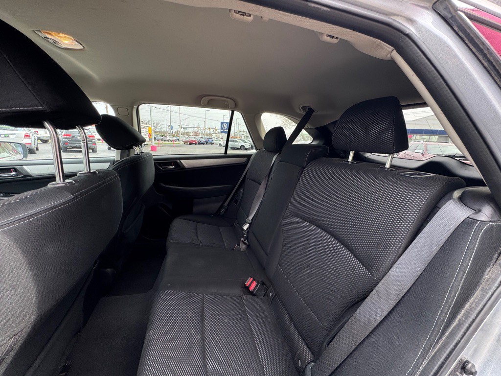 2017 Subaru Outback Image 9