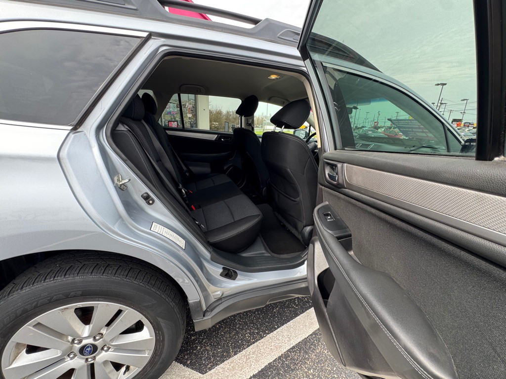 2017 Subaru Outback Image 11