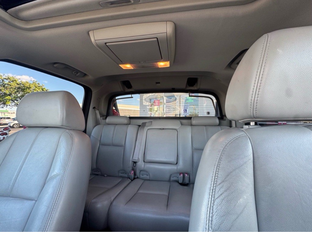 2007 Chevrolet Avalanche Image 8