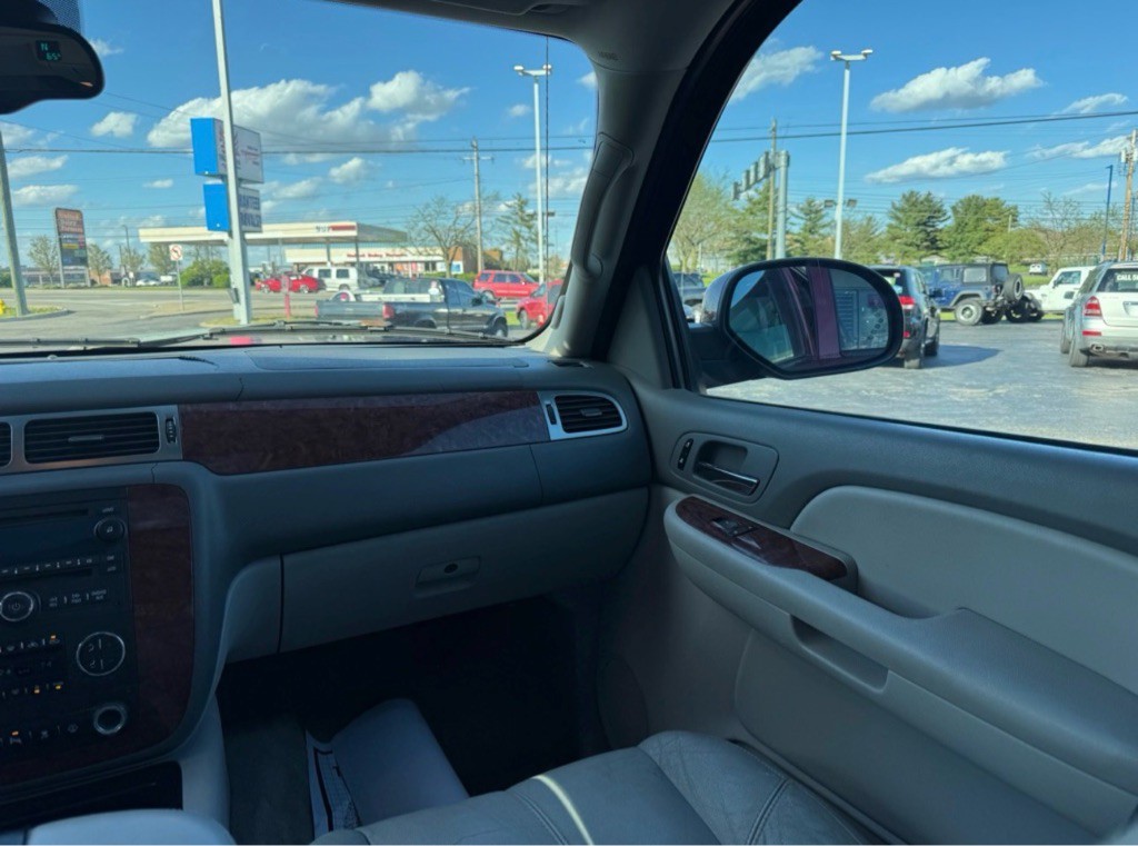 2007 Chevrolet Avalanche Image 22