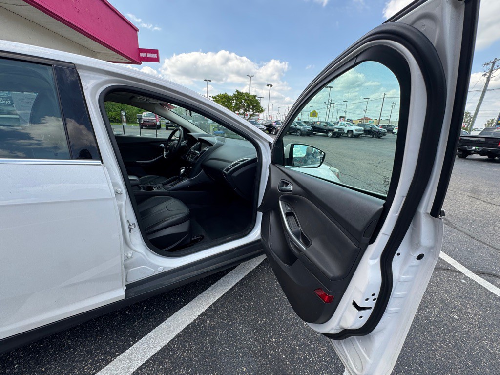 2014 Ford Focus Image 22