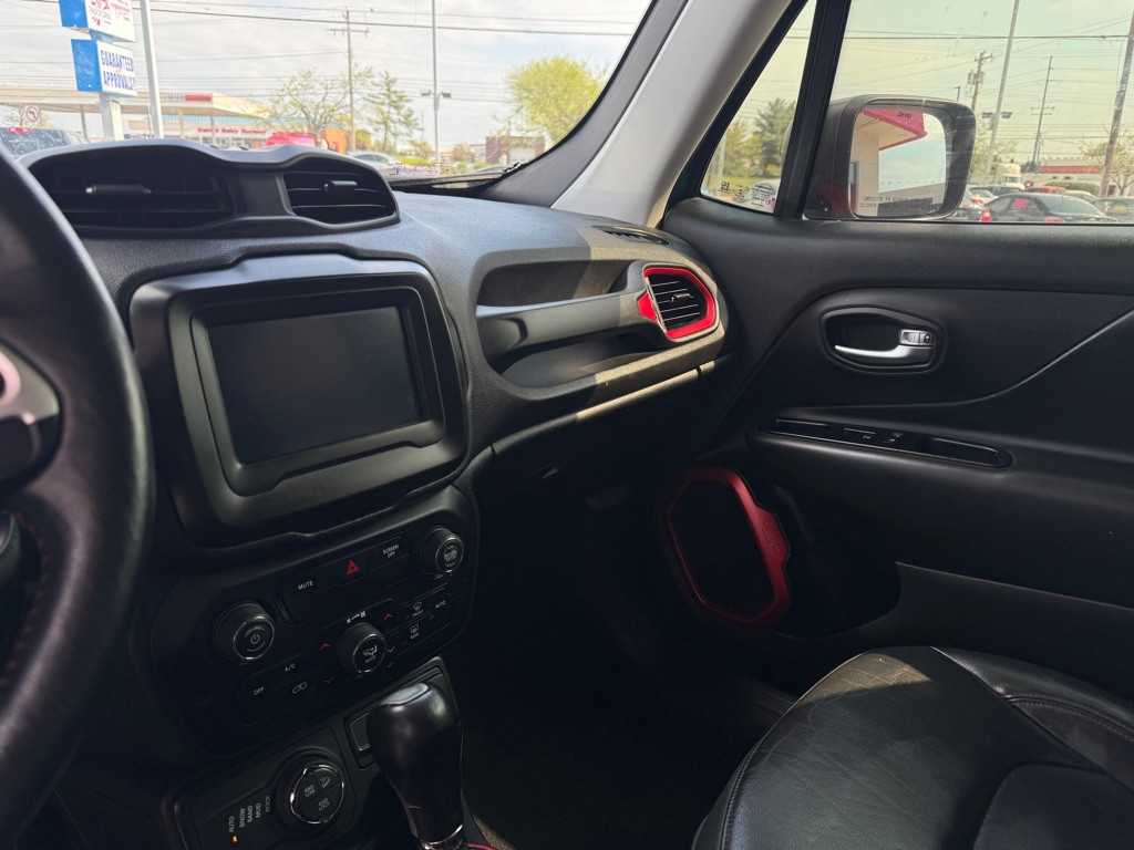 2020 Jeep Renegade Image 13