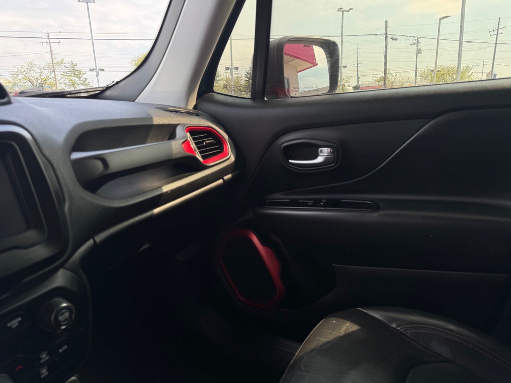 2020 Jeep Renegade Image 16