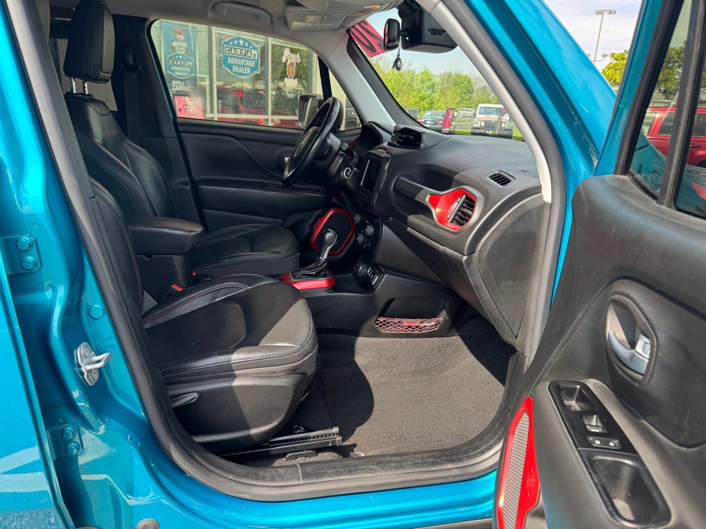 2020 Jeep Renegade Image 28