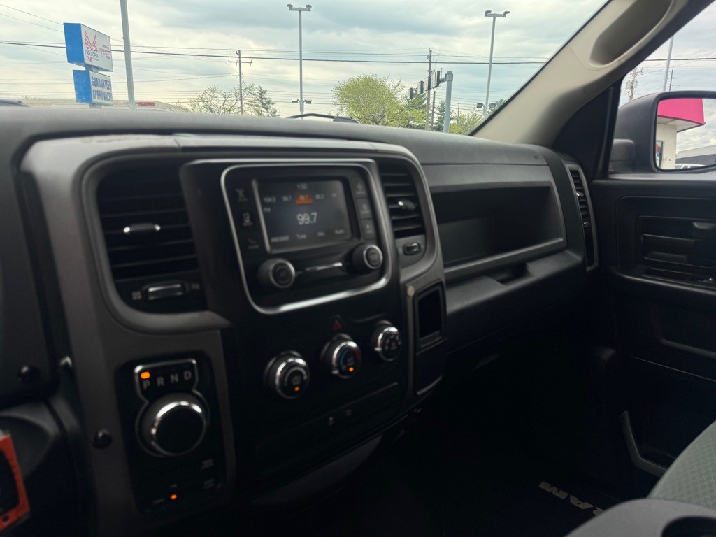 2015 RAM 1500 Image 11