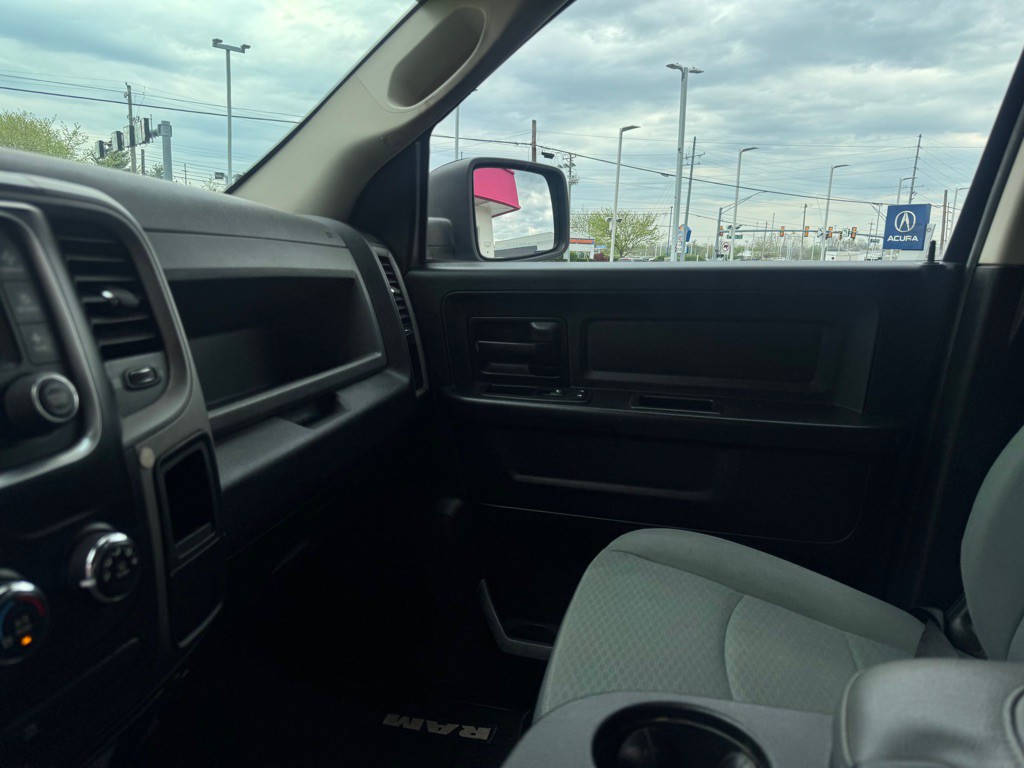2015 RAM 1500 Image 12