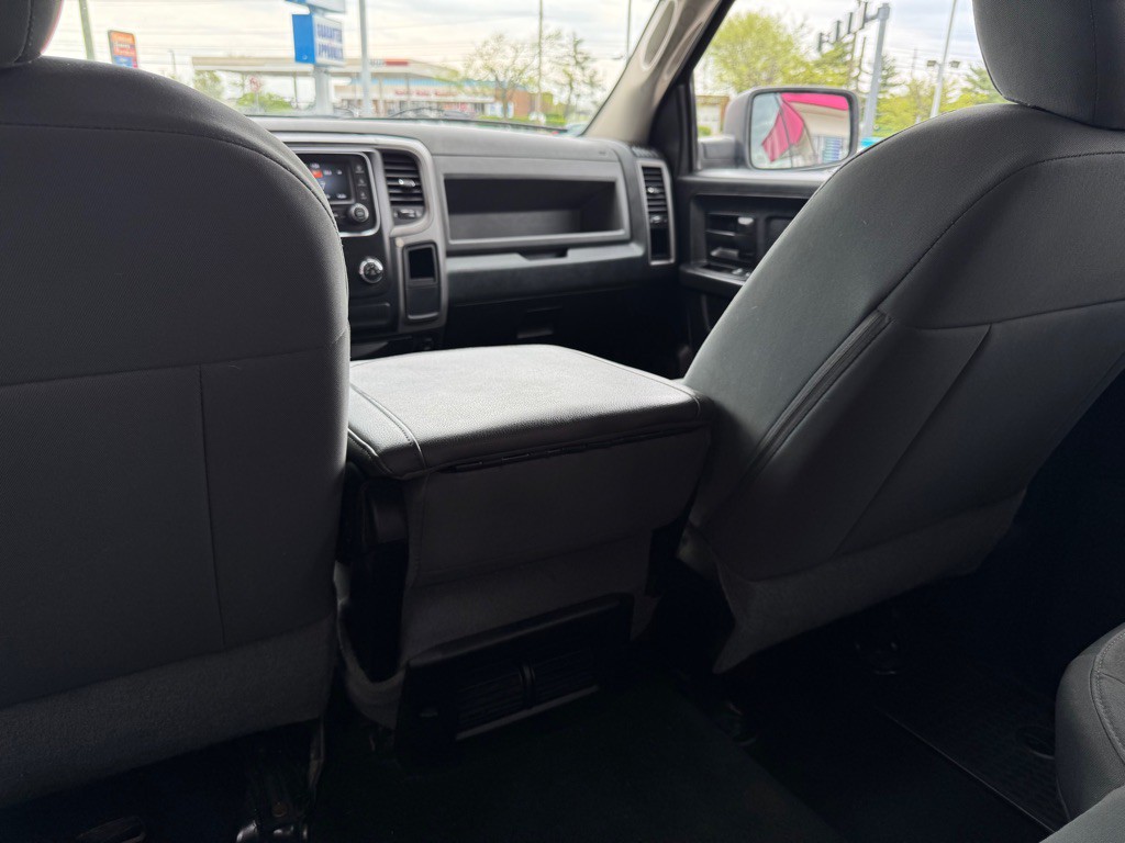 2015 RAM 1500 Image 17