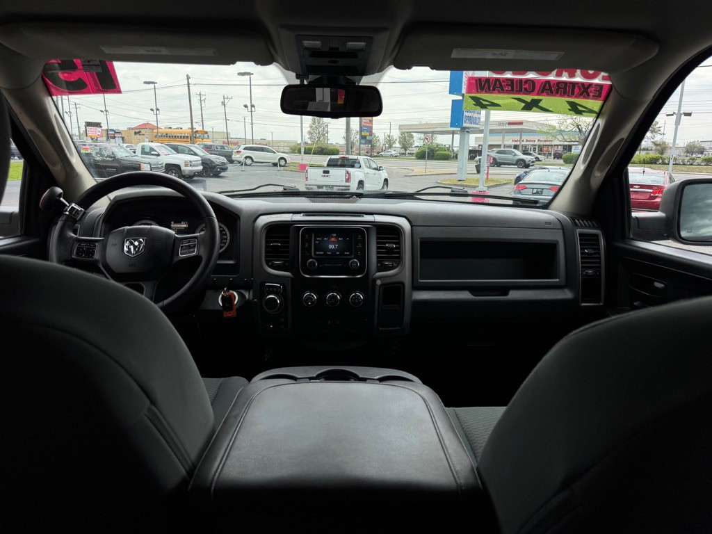 2015 RAM 1500 Image 18