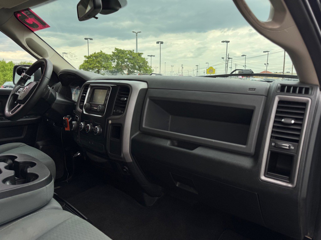 2015 RAM 1500 Image 25