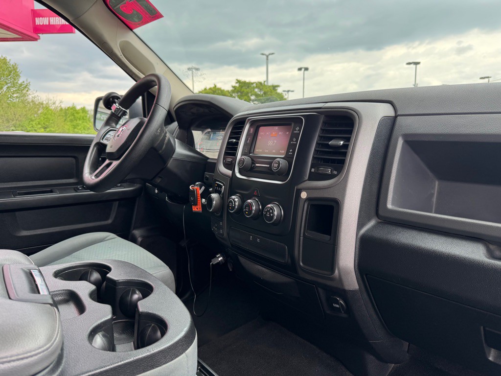2015 RAM 1500 Image 27