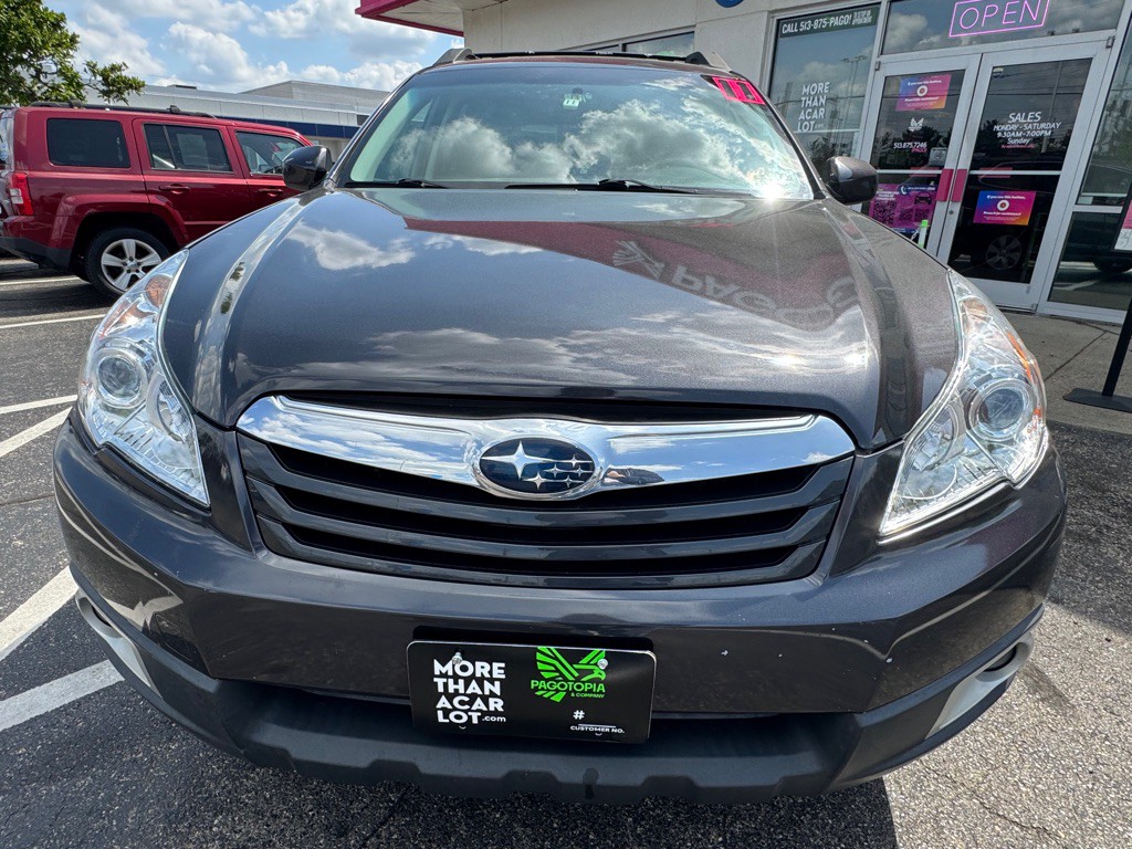 2011 Subaru Outback Image 8