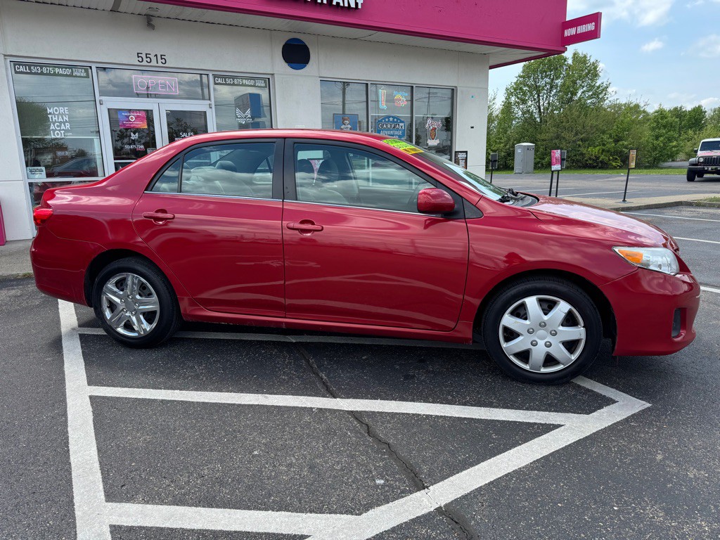 2013 Toyota Corolla Image 2