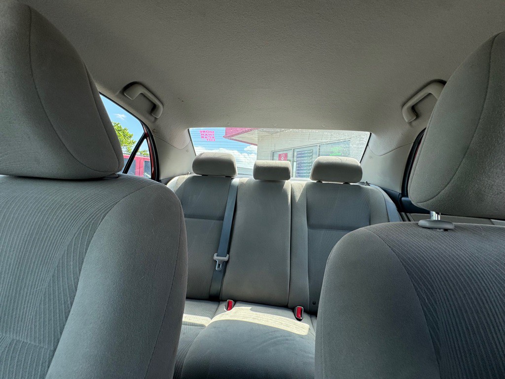 2013 Toyota Corolla Image 11