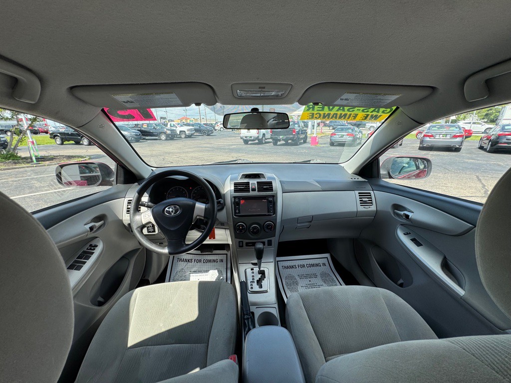 2013 Toyota Corolla Image 17