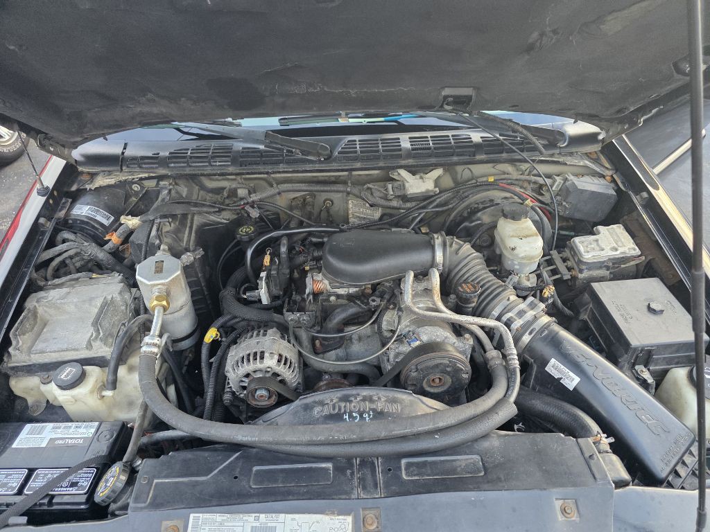 2002 Chevrolet S10 Image 3