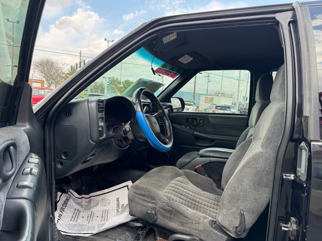 2002 Chevrolet S10 Image 45