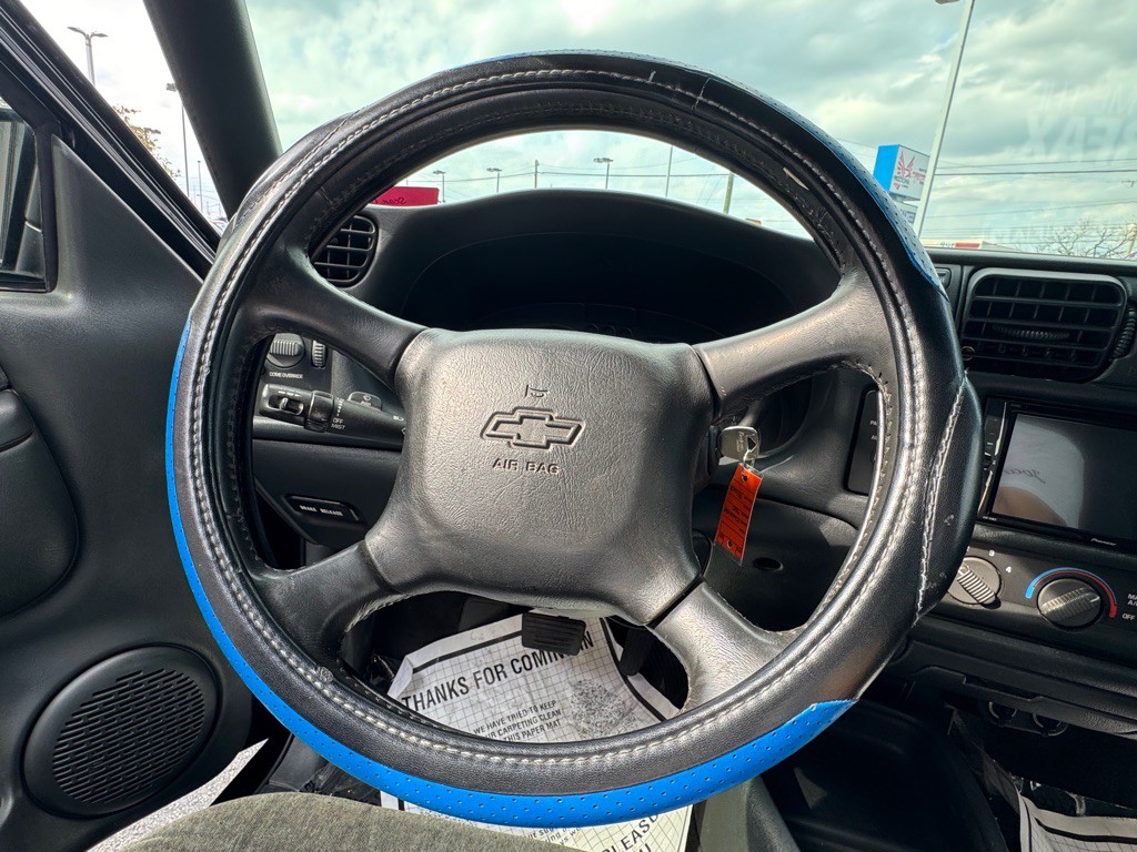 2002 Chevrolet S10 Image 55