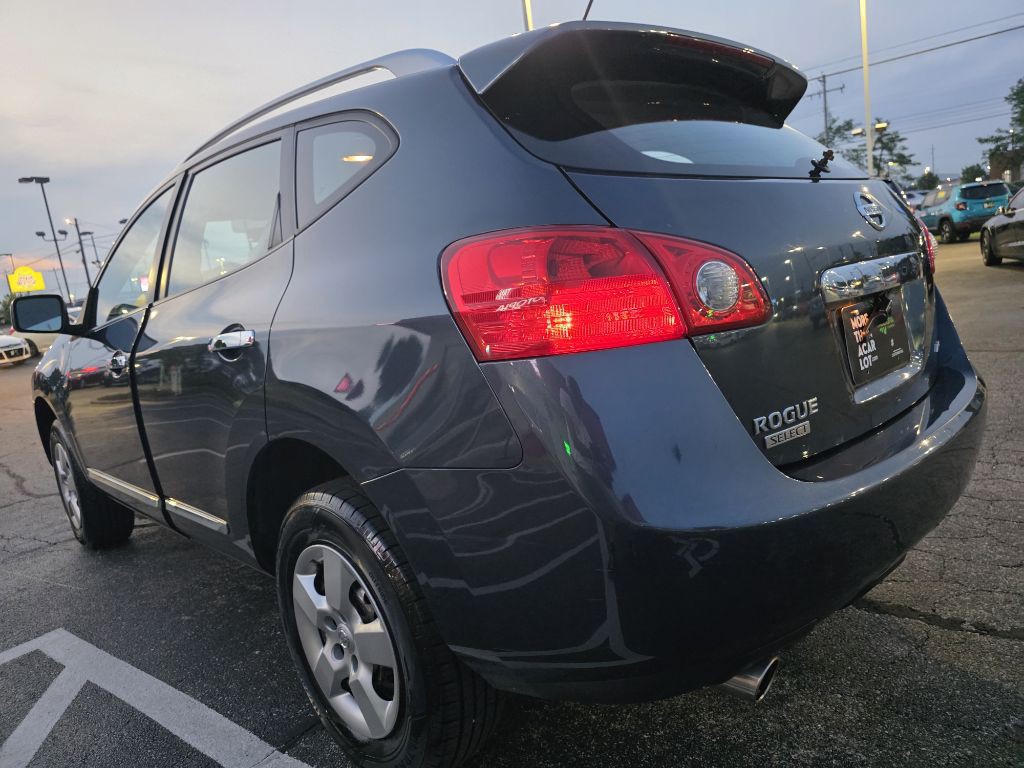 2015 Nissan Rogue Image 8