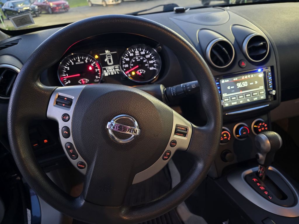 2015 Nissan Rogue Image 36