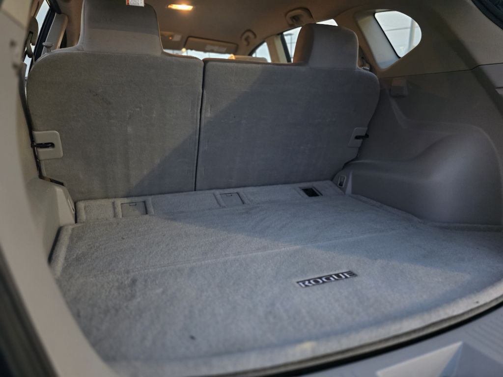 2015 Nissan Rogue Image 45