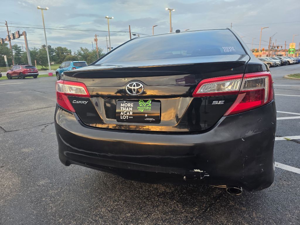 2012 Toyota Camry Image 13