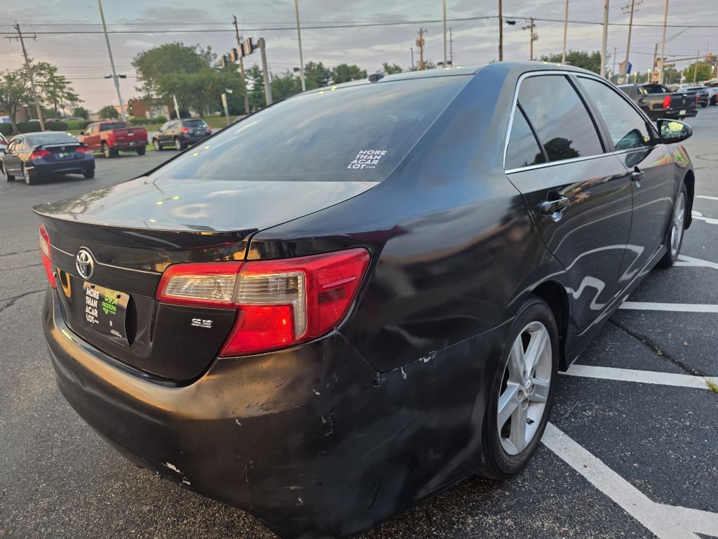 2012 Toyota Camry Image 14