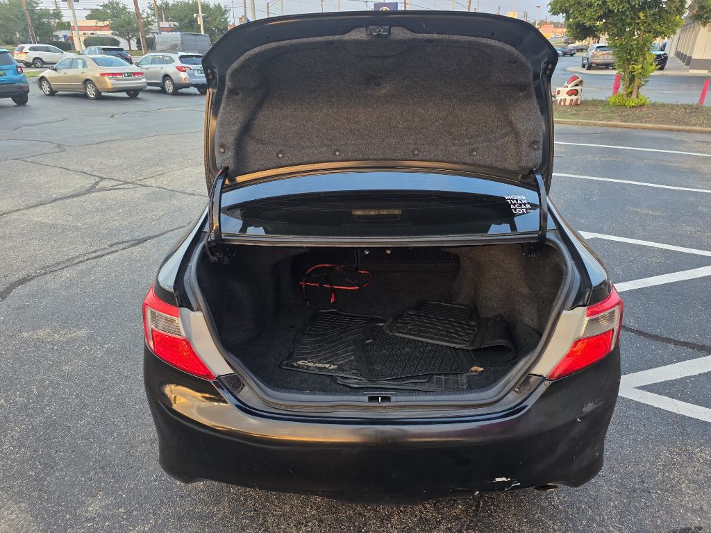 2012 Toyota Camry Image 27