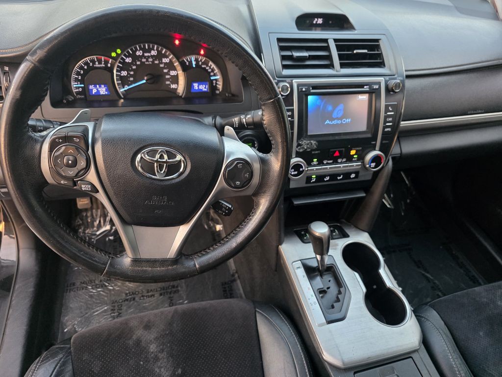2012 Toyota Camry Image 33