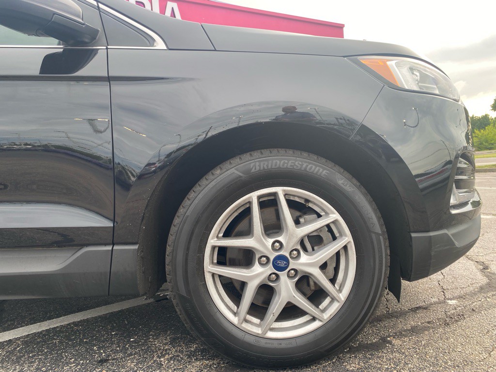 2021 Ford Edge Image 6