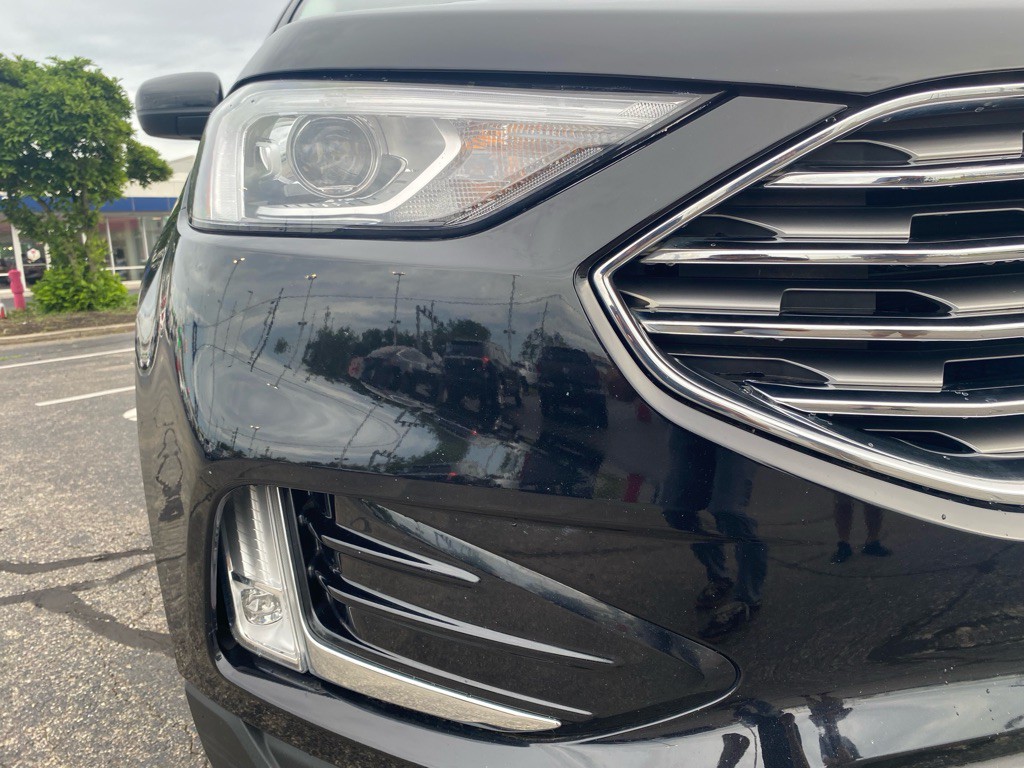 2021 Ford Edge Image 5