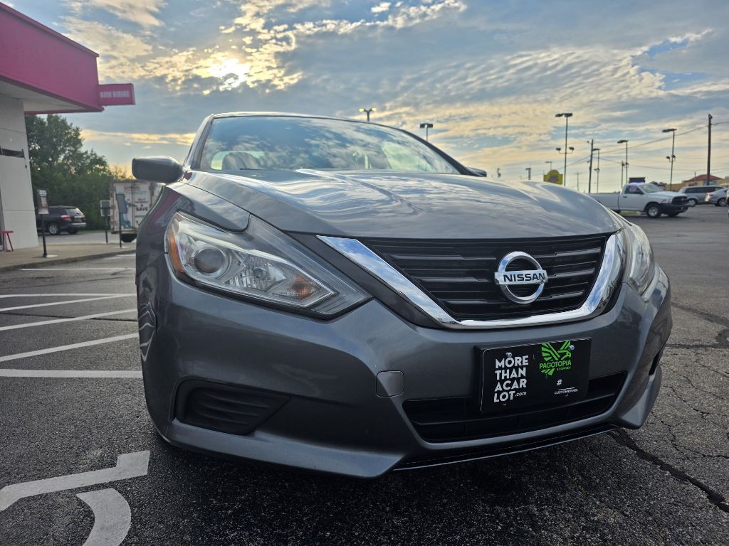 2017 Nissan Altima Image 19